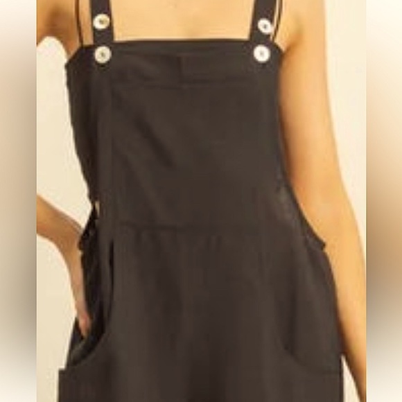 Amihugs Stylish Women’s Medium Black Wide-leg Relaxed-fit Jumpsuit with Pockets - Picture 1 of 5